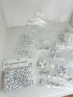 Bead Landing Alphabet Beads and Assorted Colored Beads Craft Kit